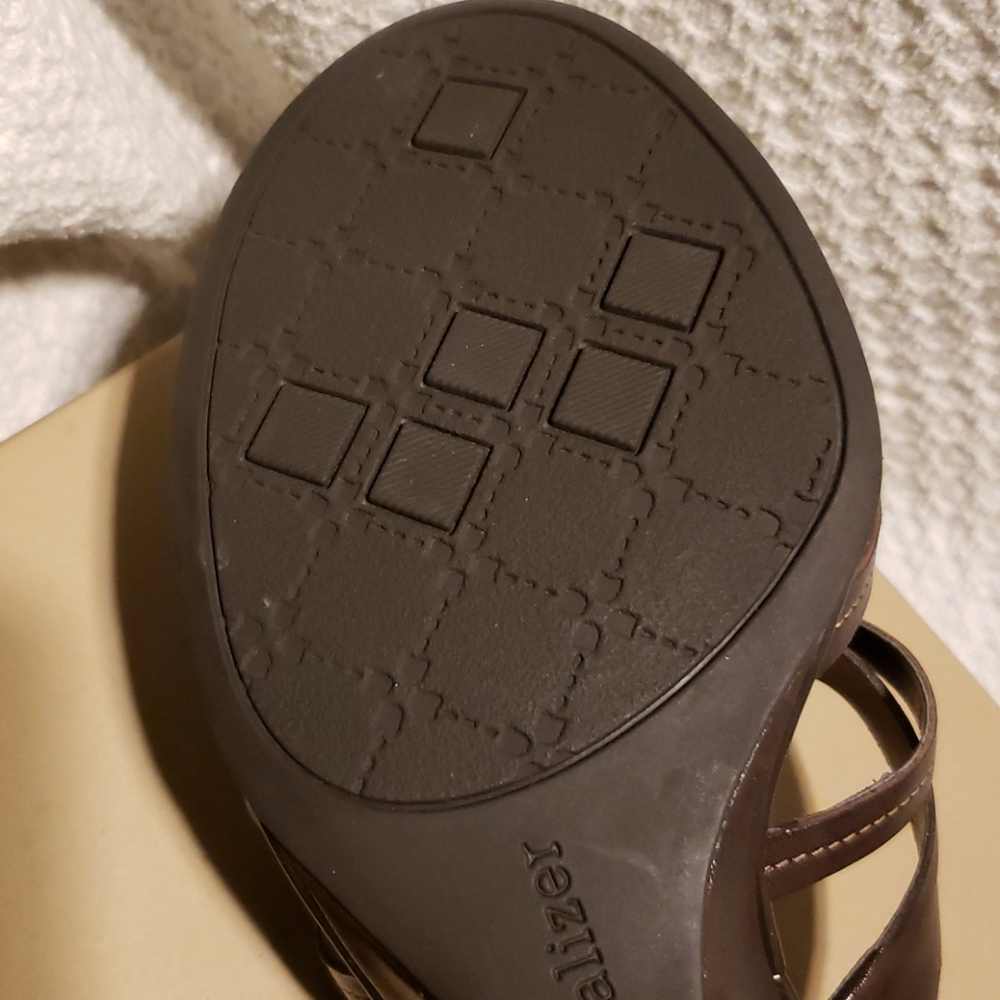 (MD)  Naturalizer Wedge Sandal - Picture 5 of 7